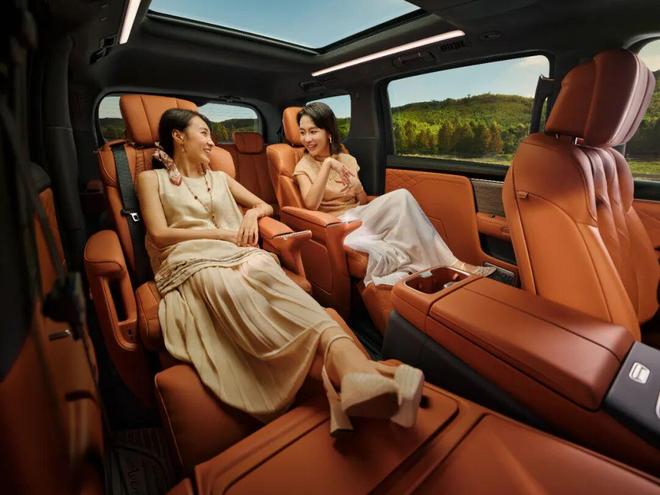 4399万起焕新MPV豪华开元棋牌别克至境世家上市(图21) 4399万起焕新MPV豪华开元棋牌别克至境世家上市(图21)